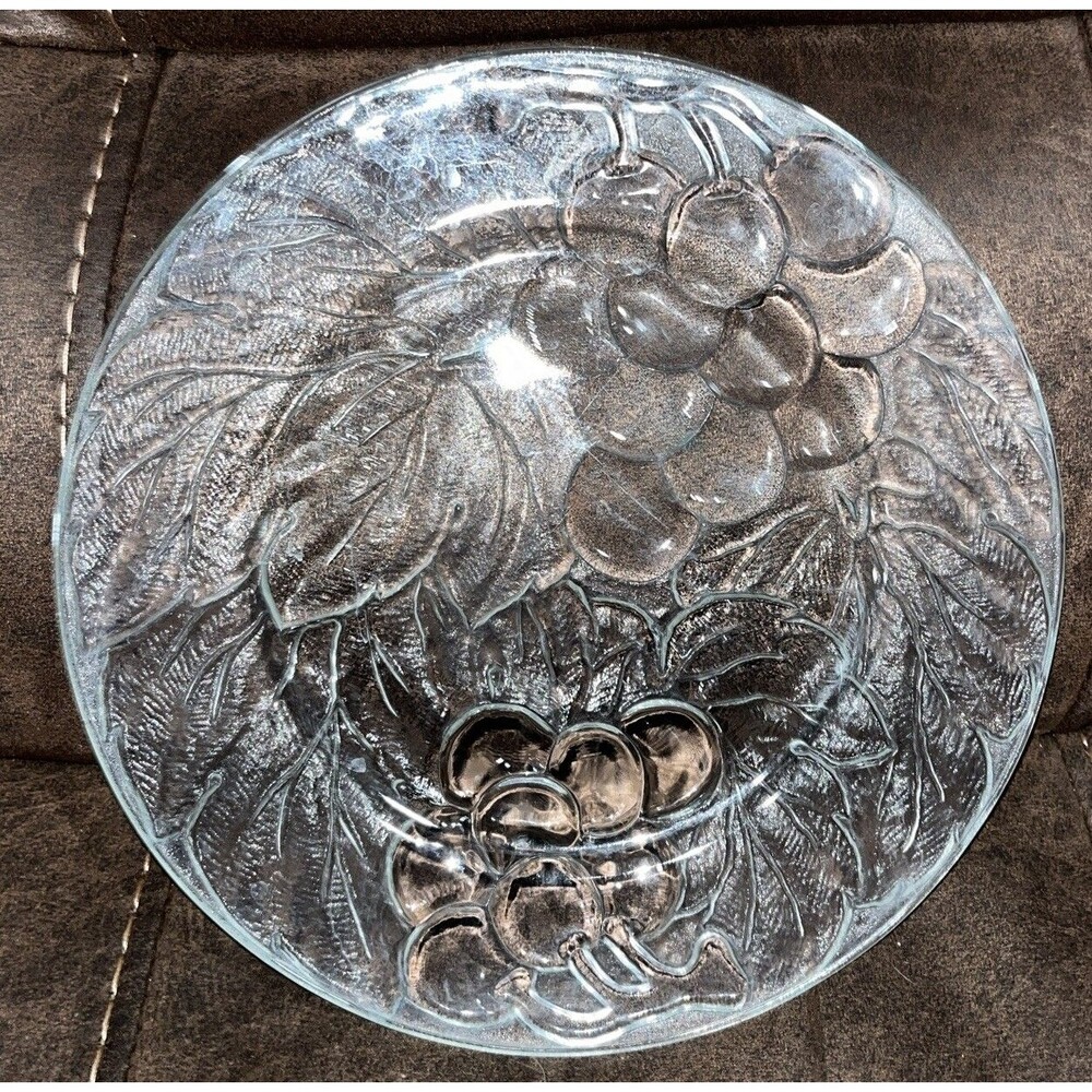 Kig Malaysia Glass Dinner Plate 10.25” Grapes